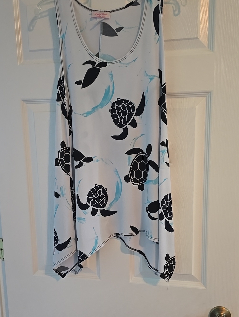 Breezy Cool Pretty Woman Turtle Print Tank Tunic— White with Teal & Black